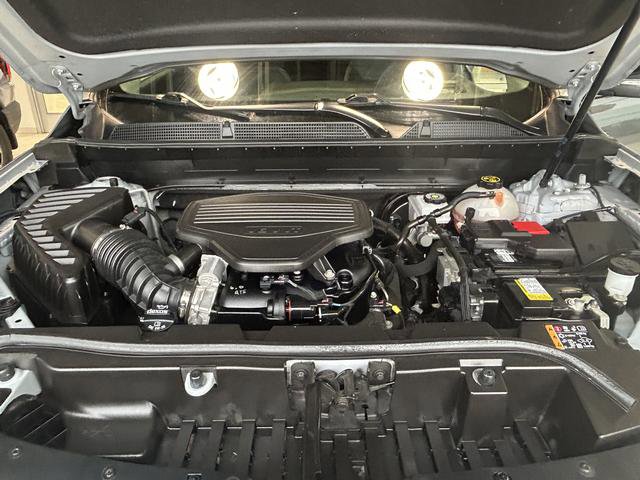 Used 2021 GMC Acadia AT4 w/ Technology Package image 12