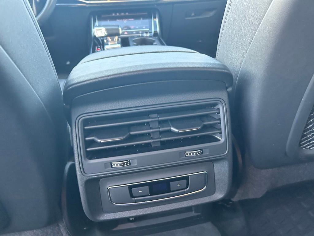 Used 2023 Audi Q7 2.0T Premium w/ Towing Package image 48