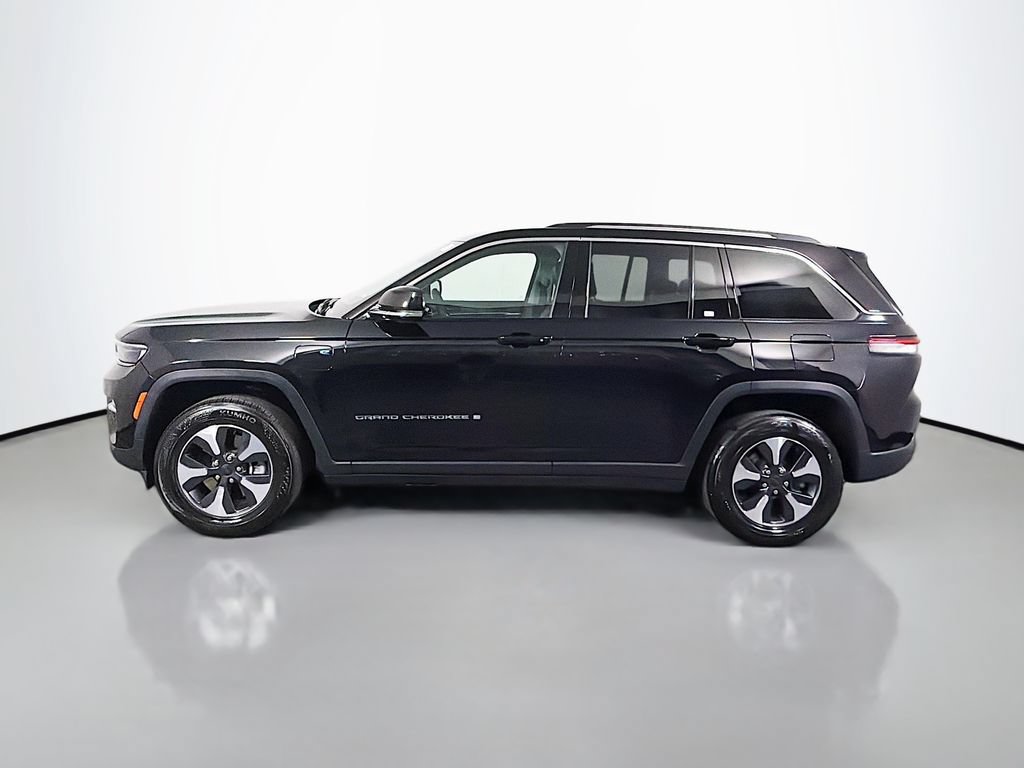 Used 2024 Jeep Grand Cherokee Limited 4xe AWD/4WD image 4