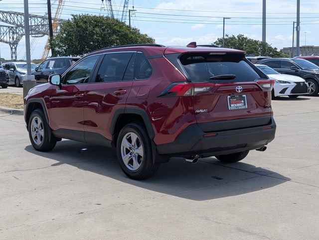 Used 2025 Toyota RAV4 XLE w/ Convenience Package FWD image 7