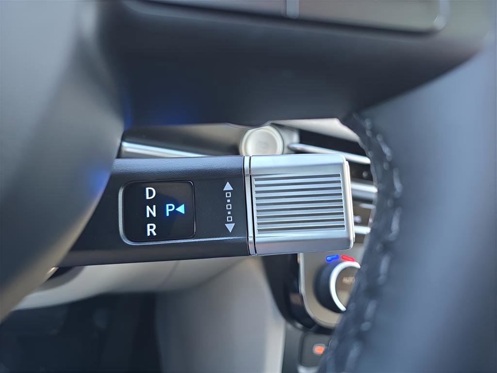 New 2025 Hyundai Tucson Limited FWD image 35