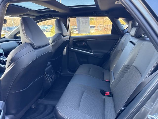 Used 2024 Toyota bZ4X XLE AWD/4WD image 28