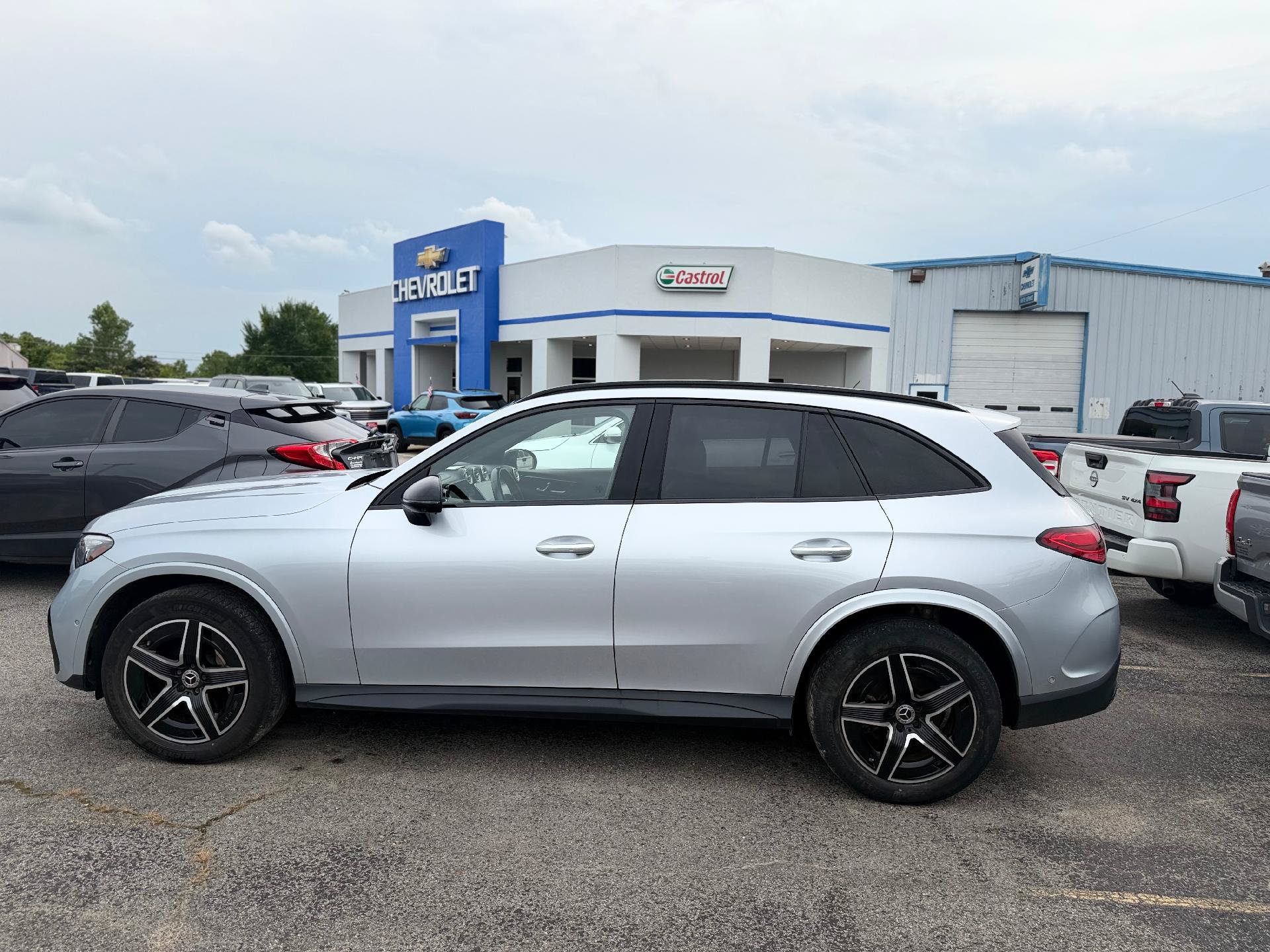 Used 2023 Mercedes-Benz GLC 300 4MATIC w/ Pinnacle Trim Package image 6