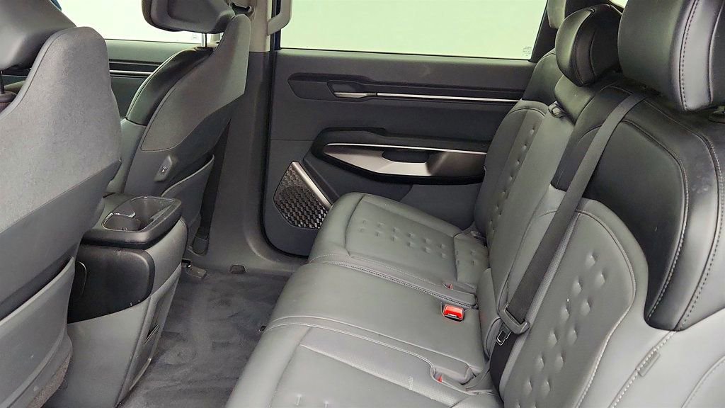 Used 2024 Kia EV9 Wind image 16
