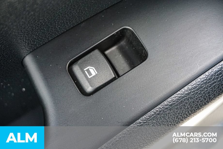 Used 2025 Kia Soul LX w/ LX Technology Package FWD image 47