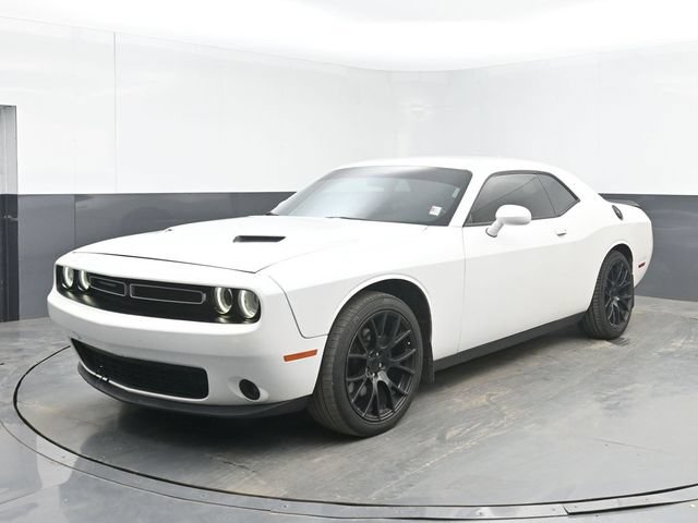 Used 2015 Dodge Challenger SXT Plus RWD image 10