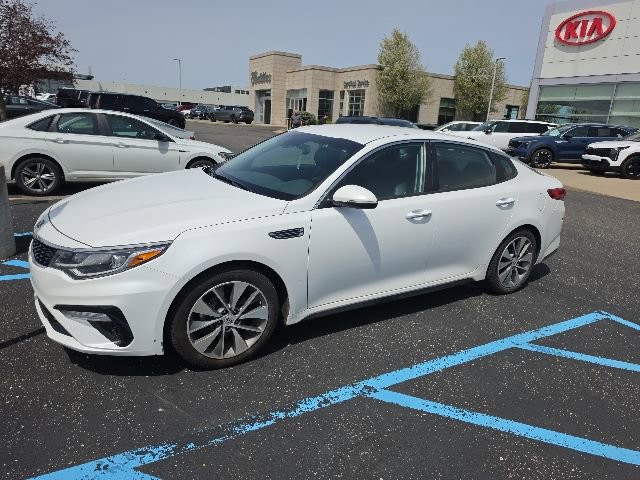 Certified 2019 Kia Optima S FWD image 4