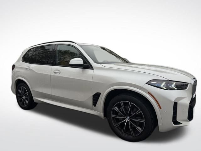 Certified 2026 BMW X5 xDrive40i w/ M Sport Package image 3