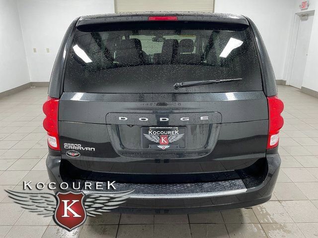 Used 2020 Dodge Grand Caravan SE FWD image 5