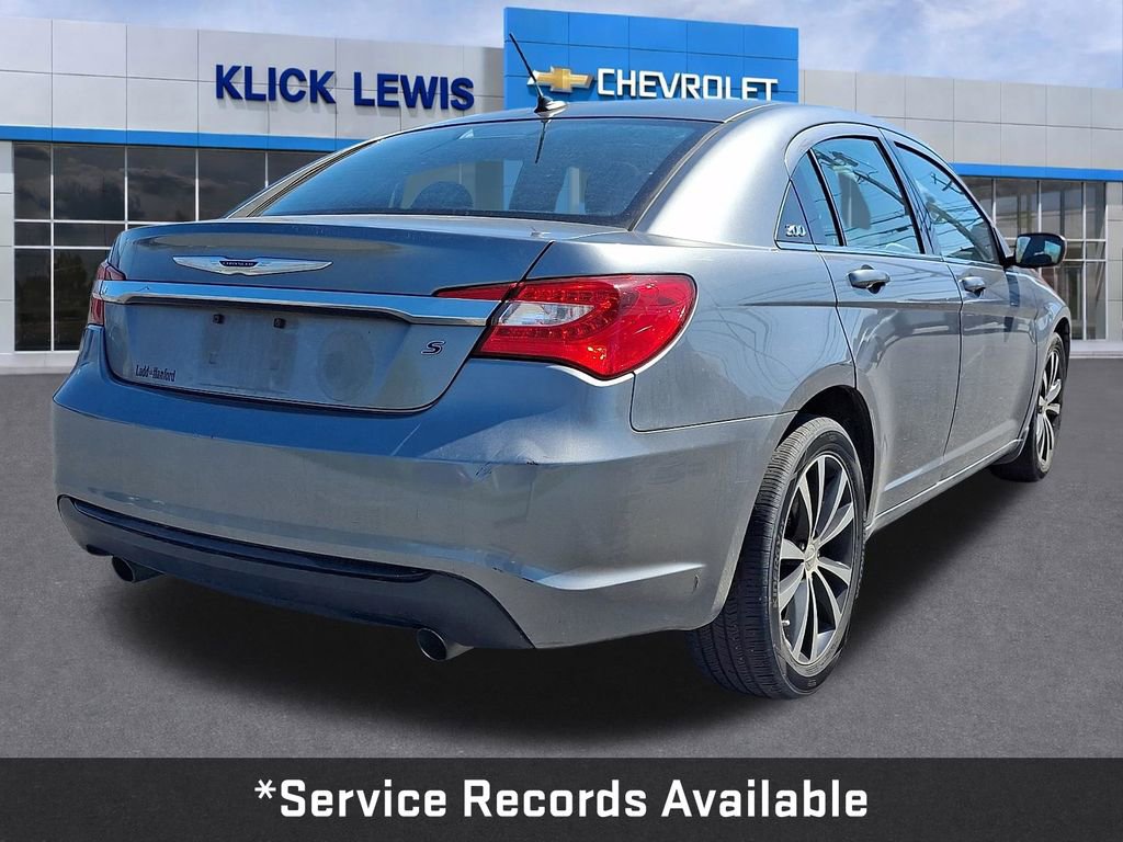 Used 2013 Chrysler 200 Touring w/ S Exterior Appearance Pkg image 8