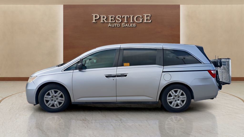Used 2013 Honda Odyssey LX image 23
