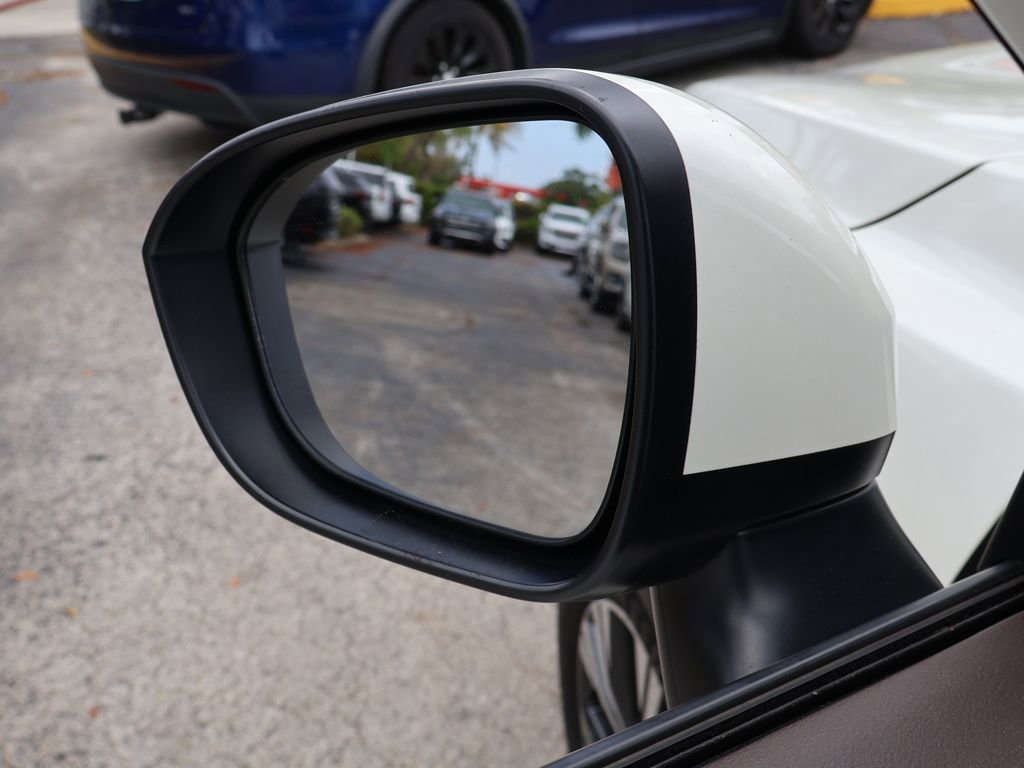 Used 2023 Nissan Rogue SV FWD image 35