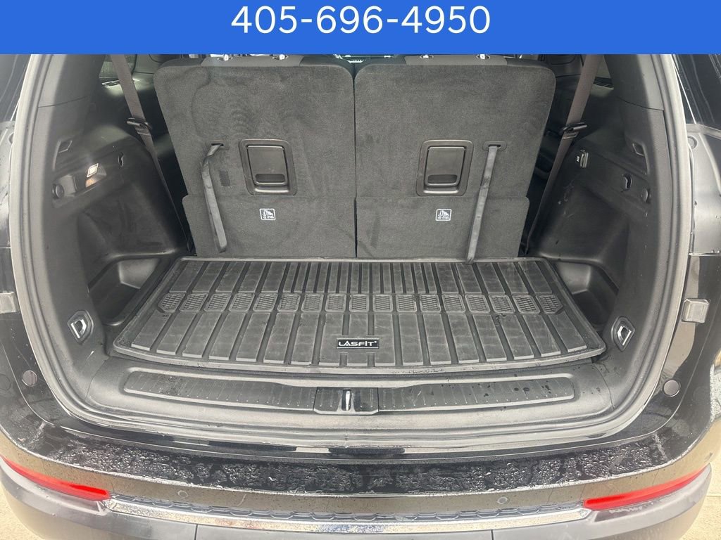 Used 2025 Jeep Grand Cherokee L Laredo image 16