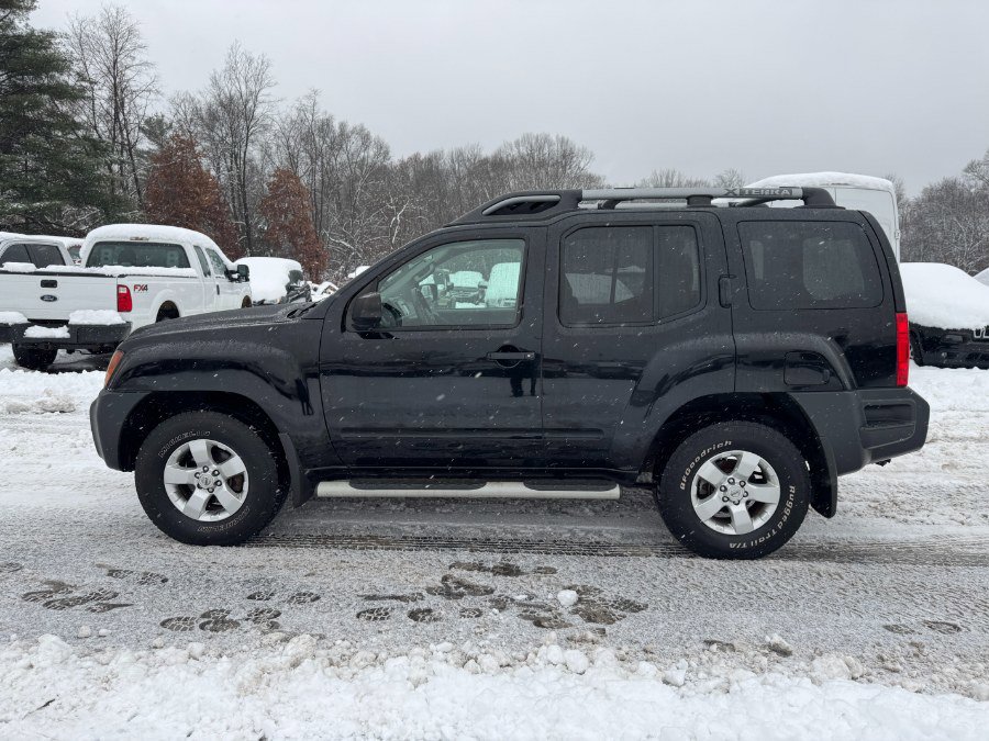 Used 2013 Nissan Xterra 4WD image 2