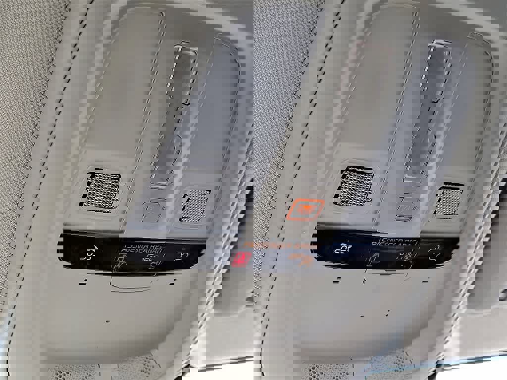 Used 2024 Volvo S60 B5 Core image 26