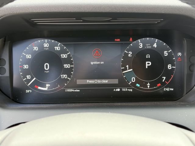 Used 2023 Land Rover Discovery Sport SE image 11