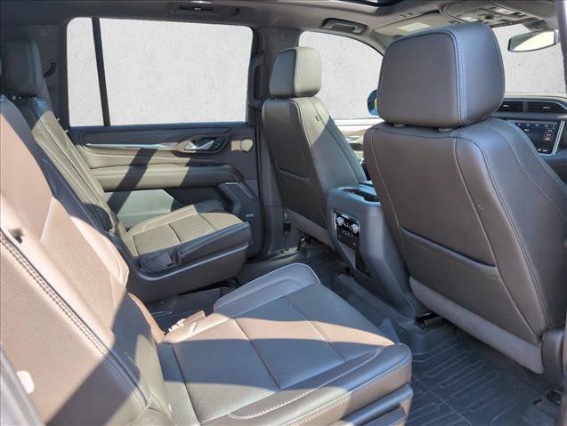 Used 2021 GMC Yukon XL Denali AWD/4WD image 29