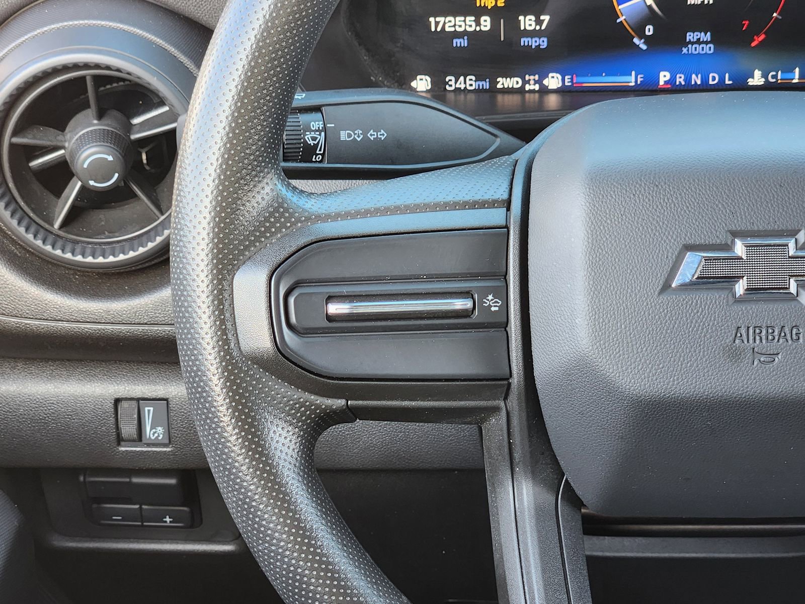 Used 2024 Chevrolet Colorado Trail Boss w/ Advanced Trailering Package image 31