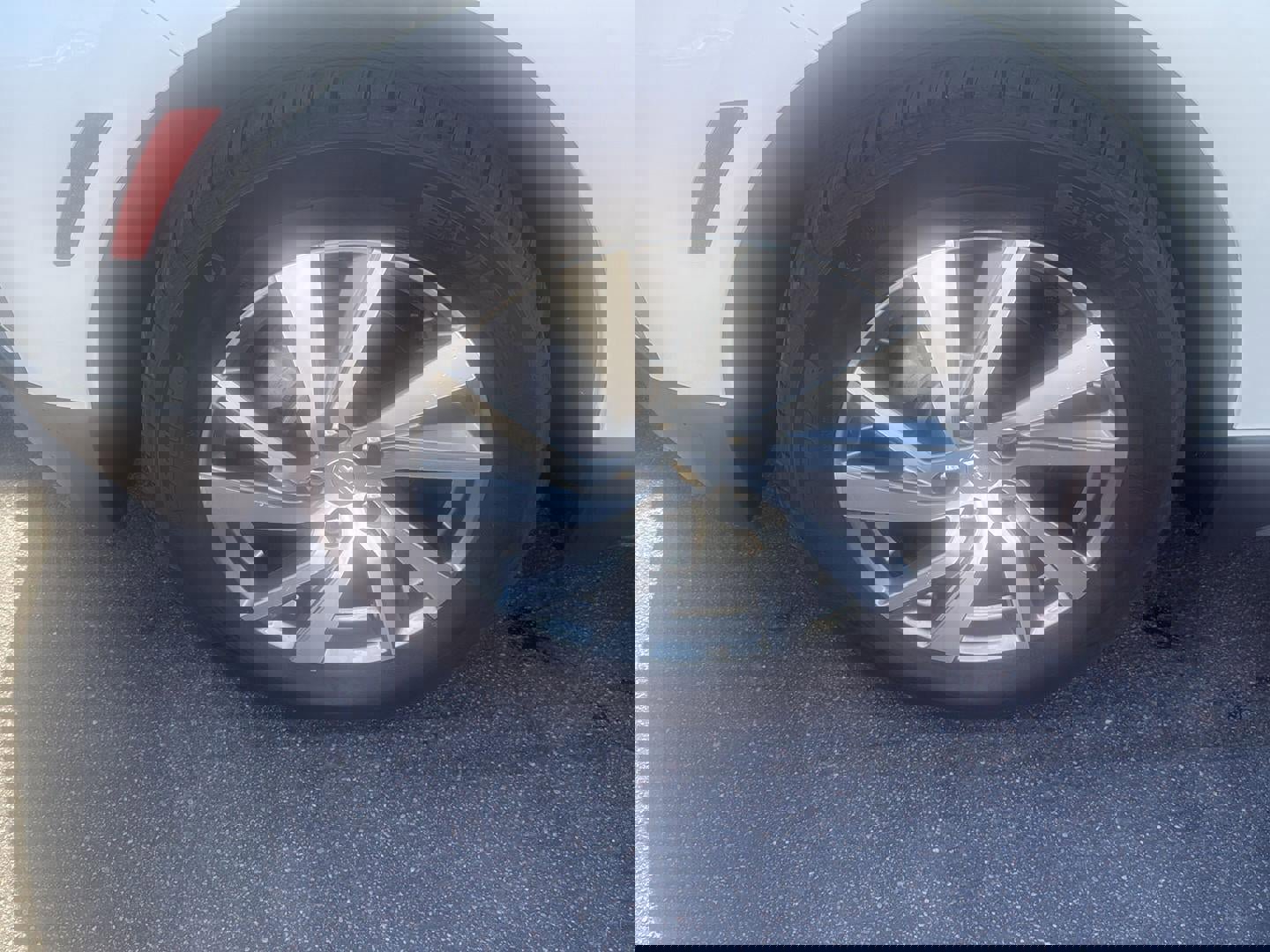 Used 2023 Chevrolet Equinox LT image 12