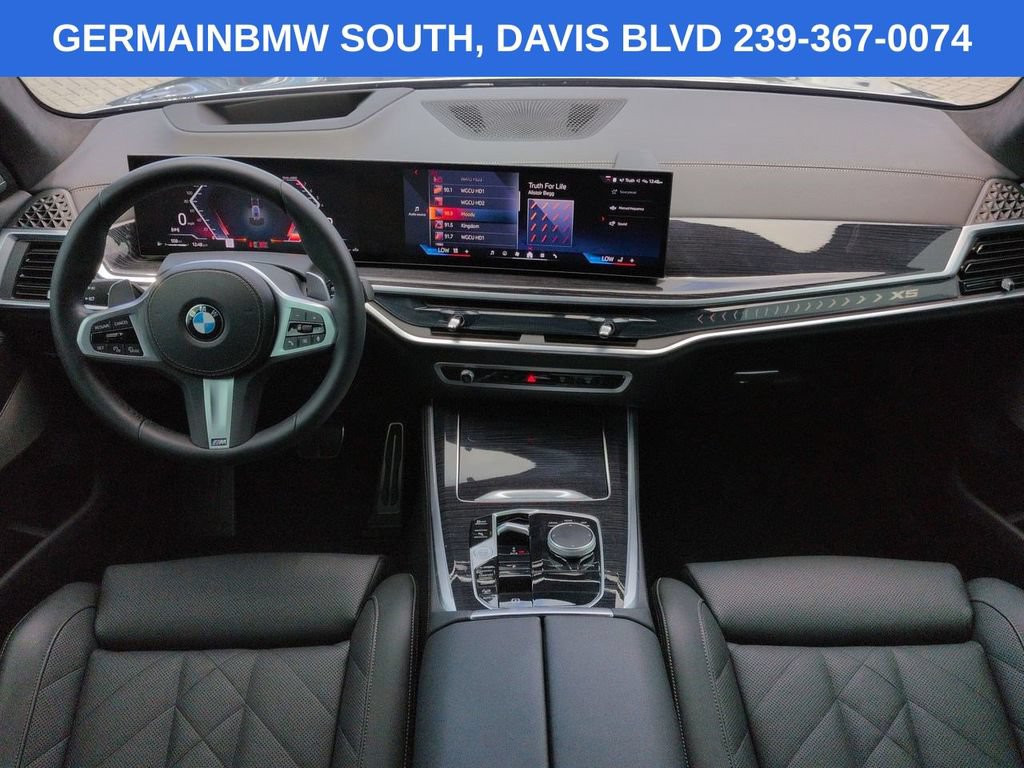 Used 2025 BMW X5 xDrive40i w/ M Sport Package AWD/4WD image 17