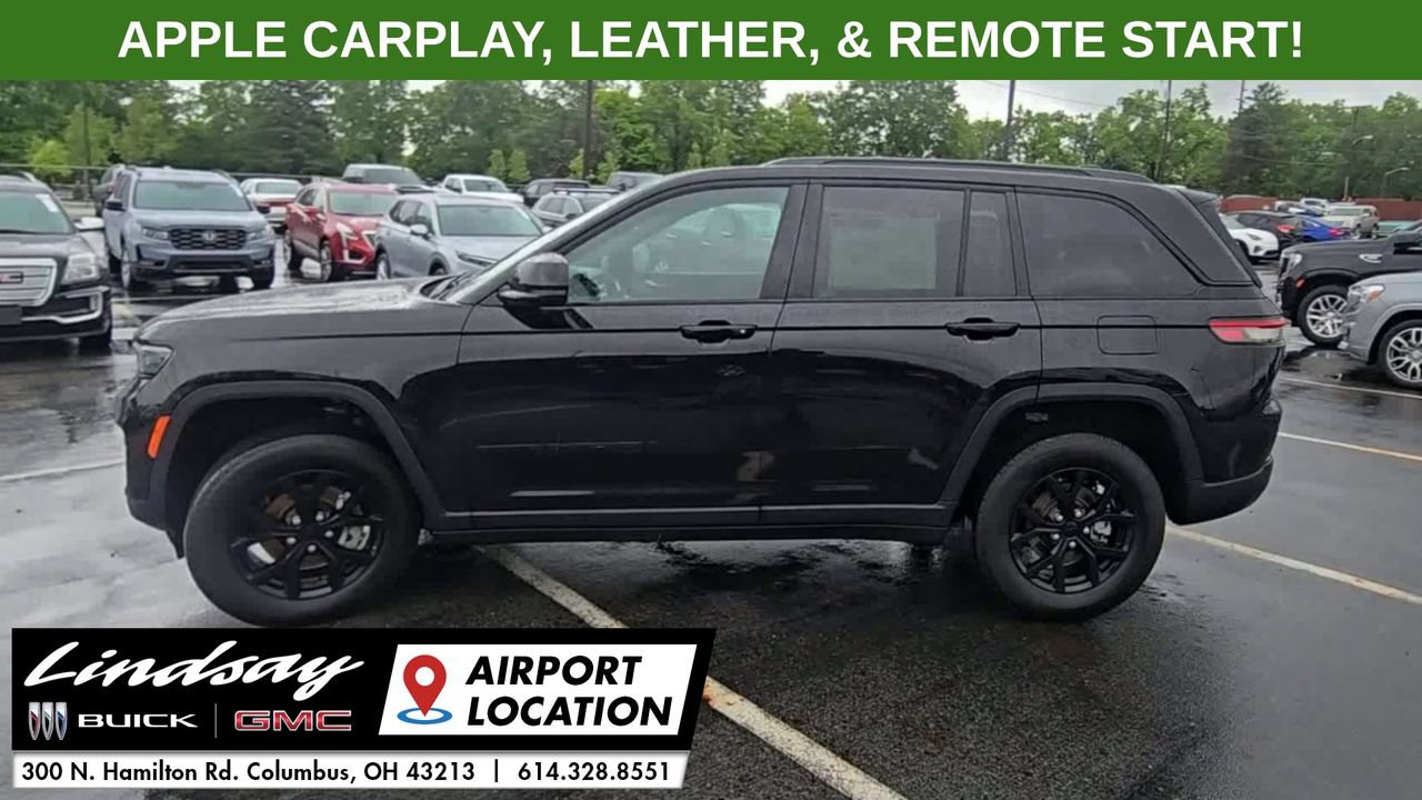 Used 2025 Jeep Grand Cherokee Altitude AWD/4WD image 5