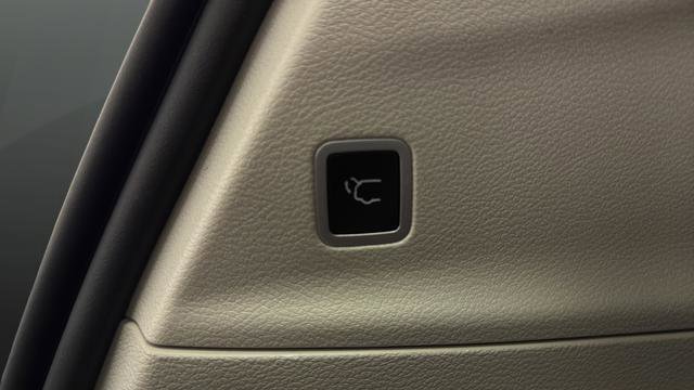 Used 2022 Chrysler Pacifica Touring-L image 32