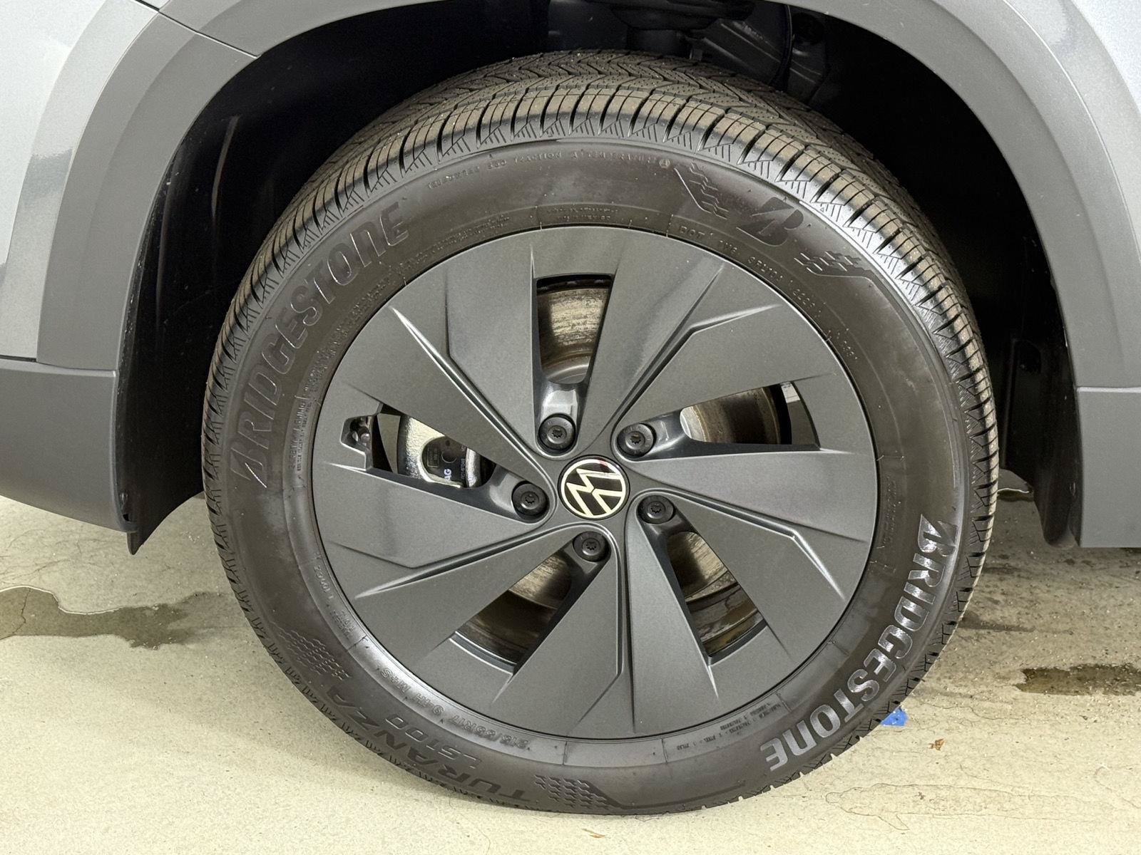 New 2027 Volkswagen Taos S FWD image 11