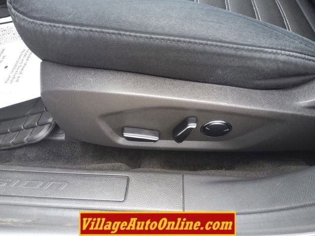 Used 2013 Ford Fusion SE FWD image 15