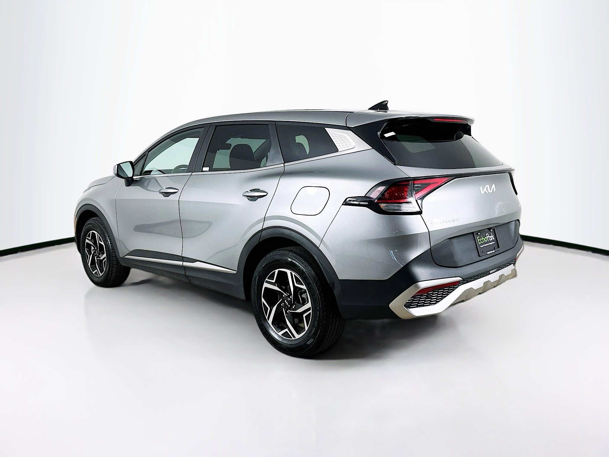 Used 2025 Kia Sportage LX image 5