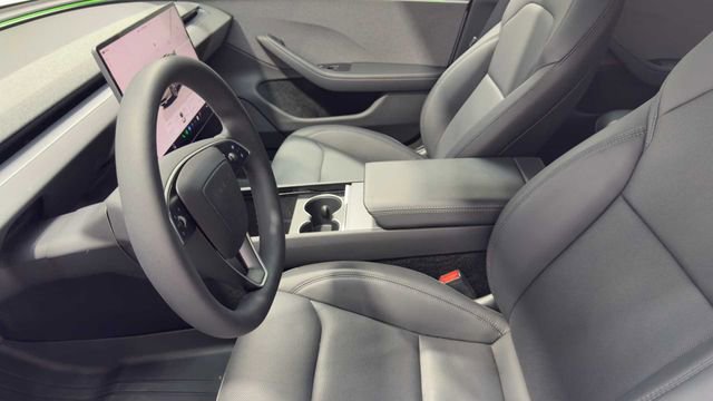 Used 2024 Tesla Model 3 Standard Range RWD image 19