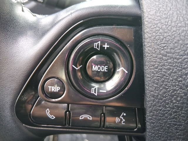Used 2020 Toyota Prius XLE AWD/4WD image 17