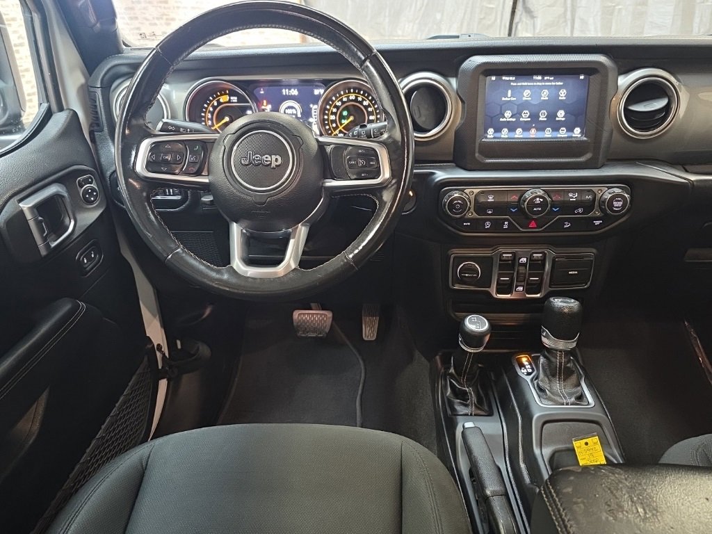 Used 2019 Jeep Wrangler Unlimited Sahara image 17