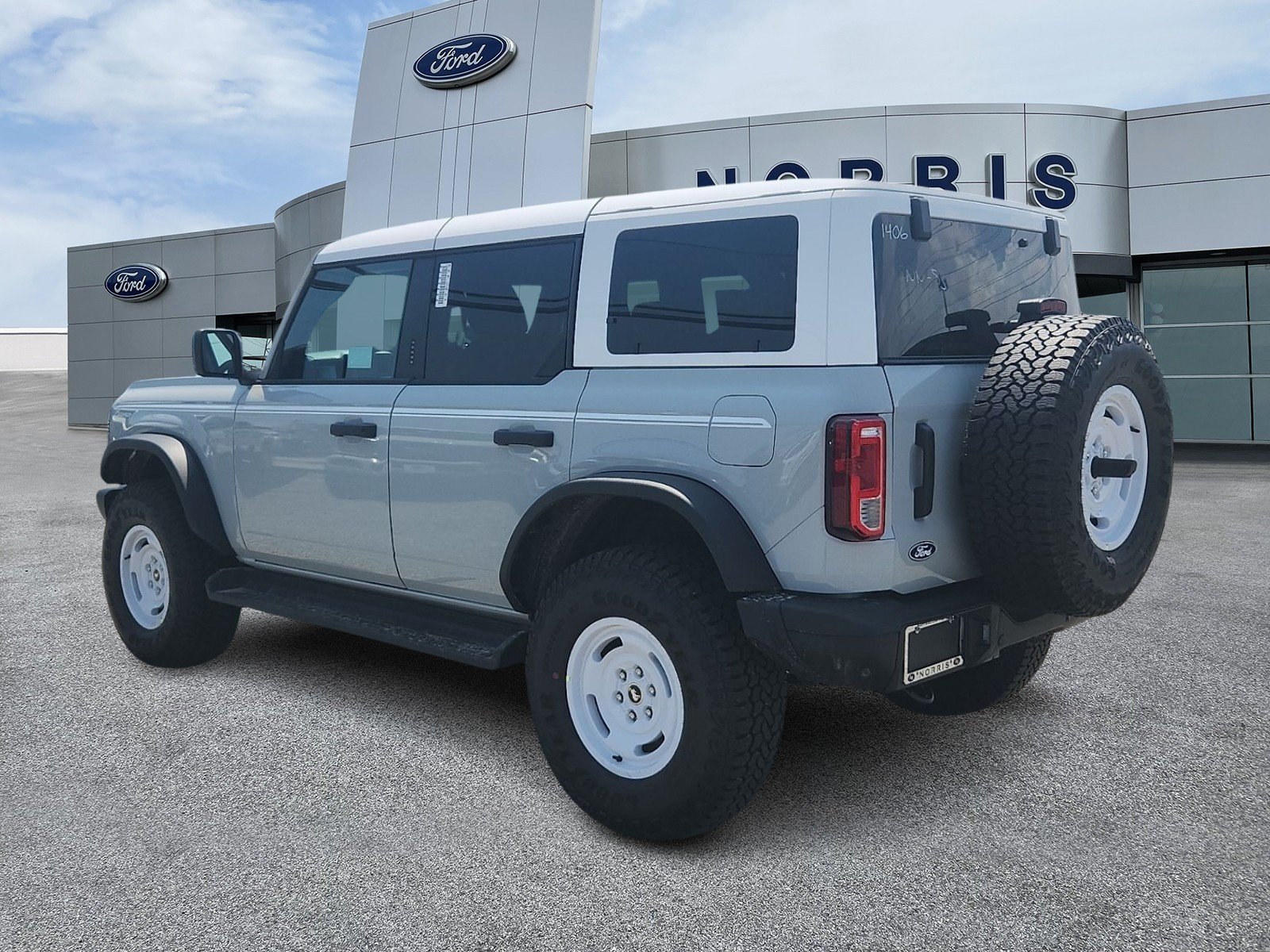 New 2026 Ford Bronco Heritage Edition AWD/4WD image 3
