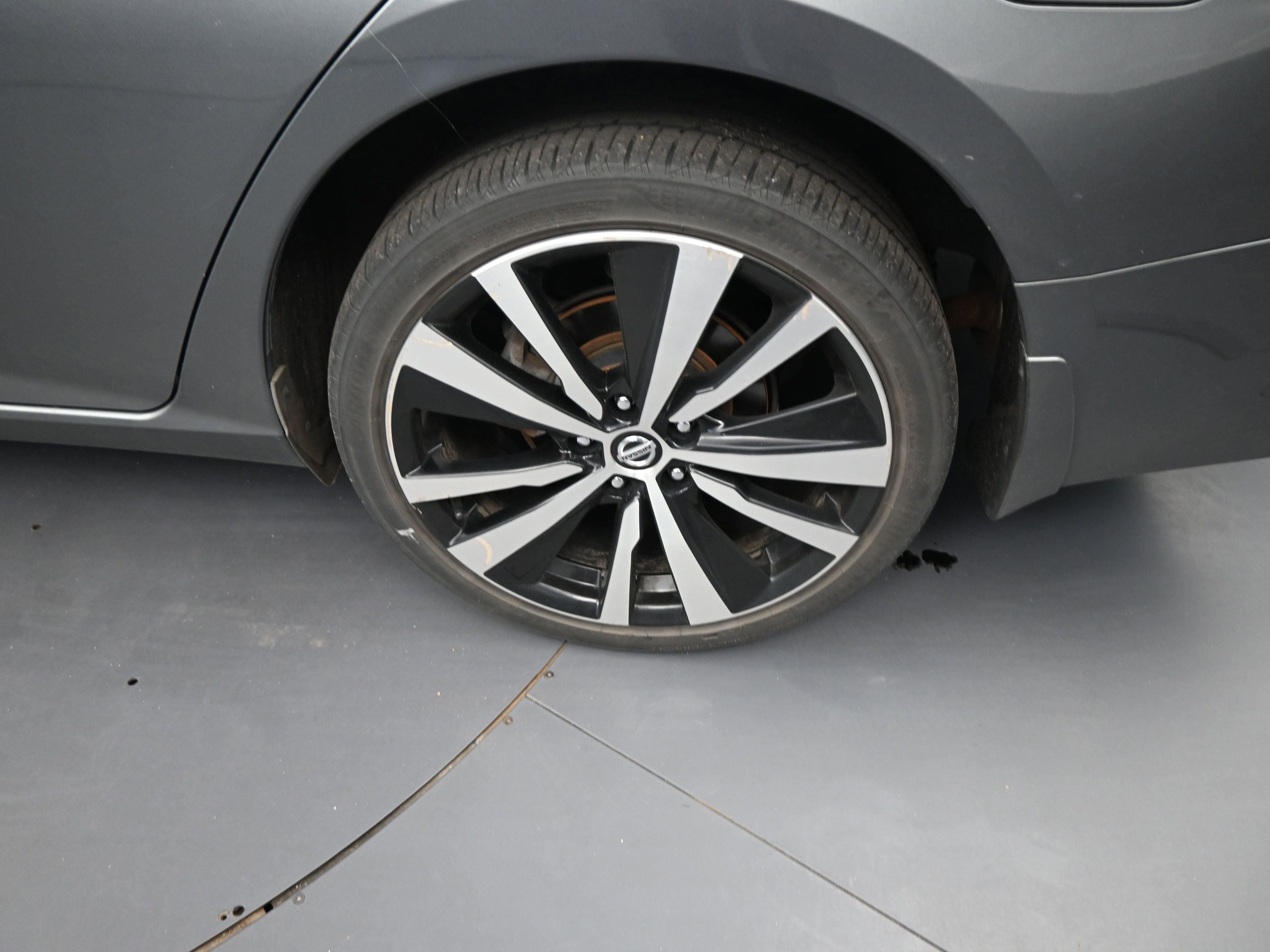 Used 2021 Nissan Altima 2.5 SR w/ SR Premium Package image 19