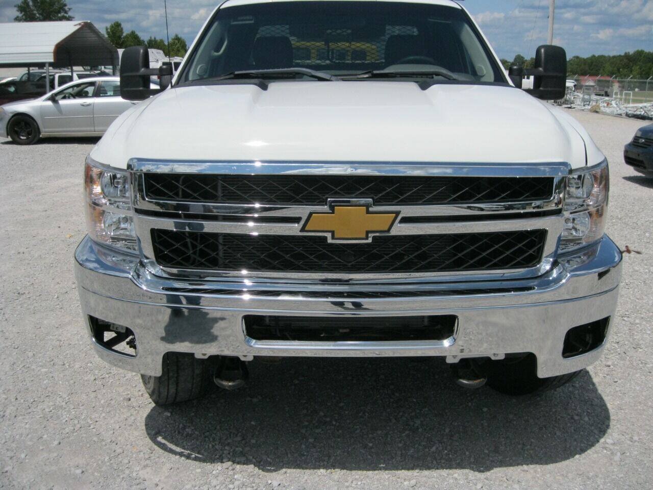 Used 2013 Chevrolet Silverado 3500 W/T AWD/4WD image 1