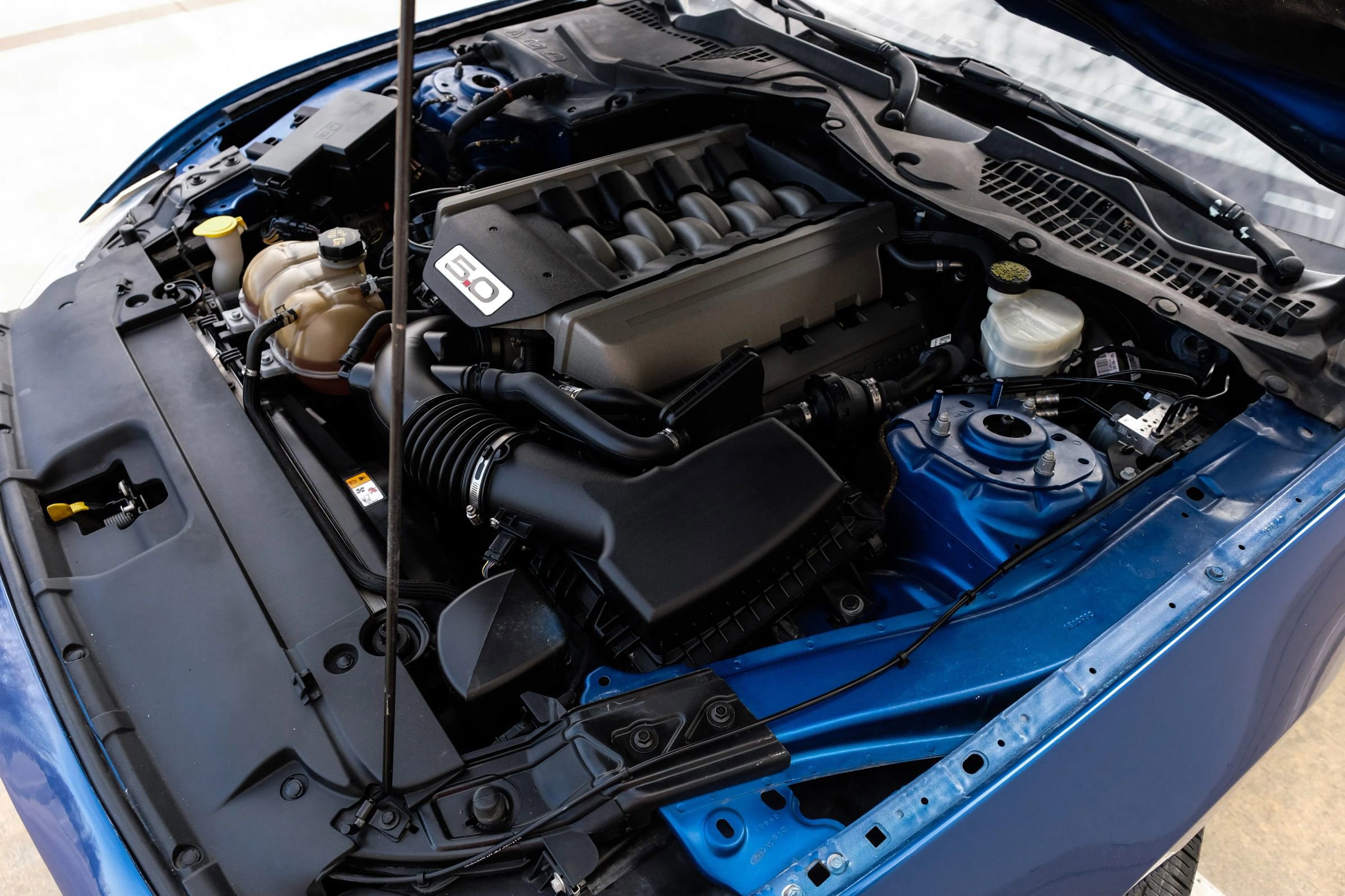 Used 2017 Ford Mustang GT image 31