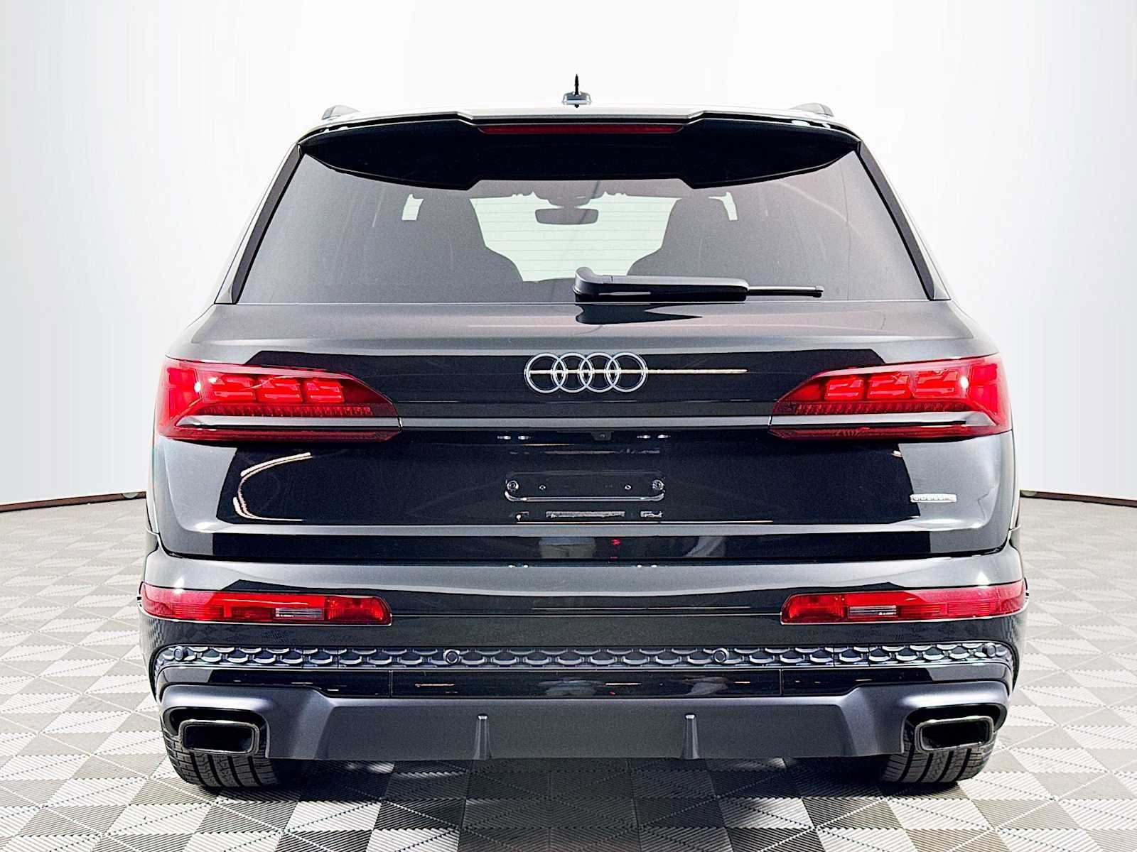 Used 2026 Audi Q7 3.0T Prestige AWD/4WD image 6