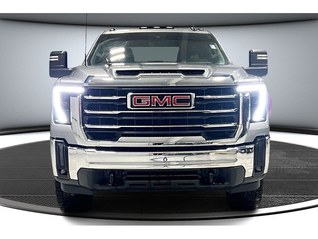 Used 2025 GMC Sierra 2500 SLE w/ SLE Convenience Package image 4