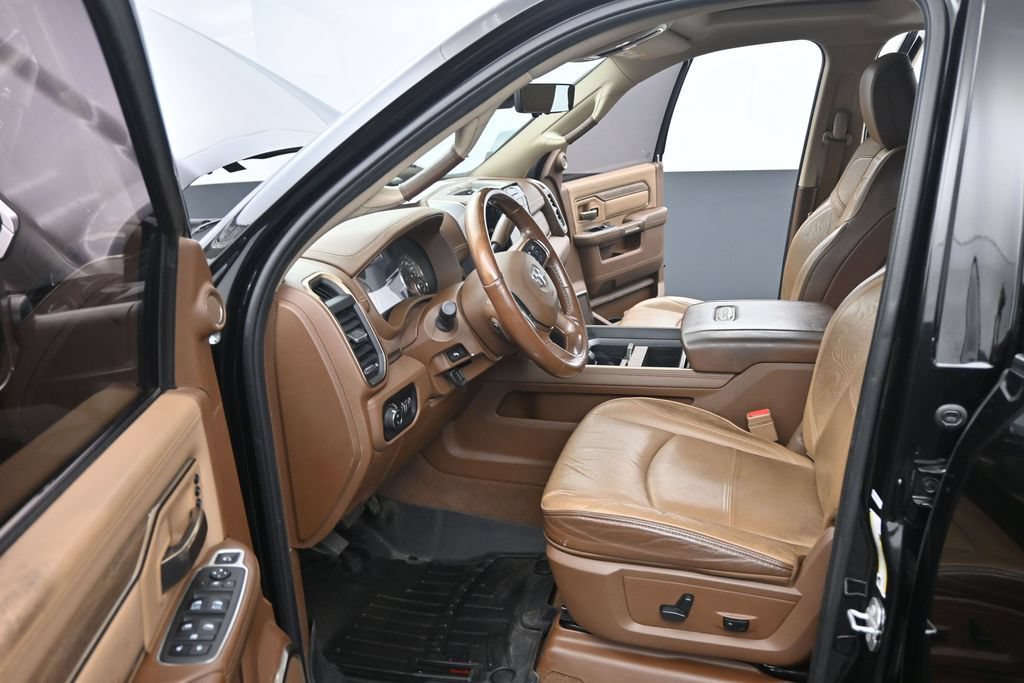 Used 2022 RAM 3500 Limited AWD/4WD image 29