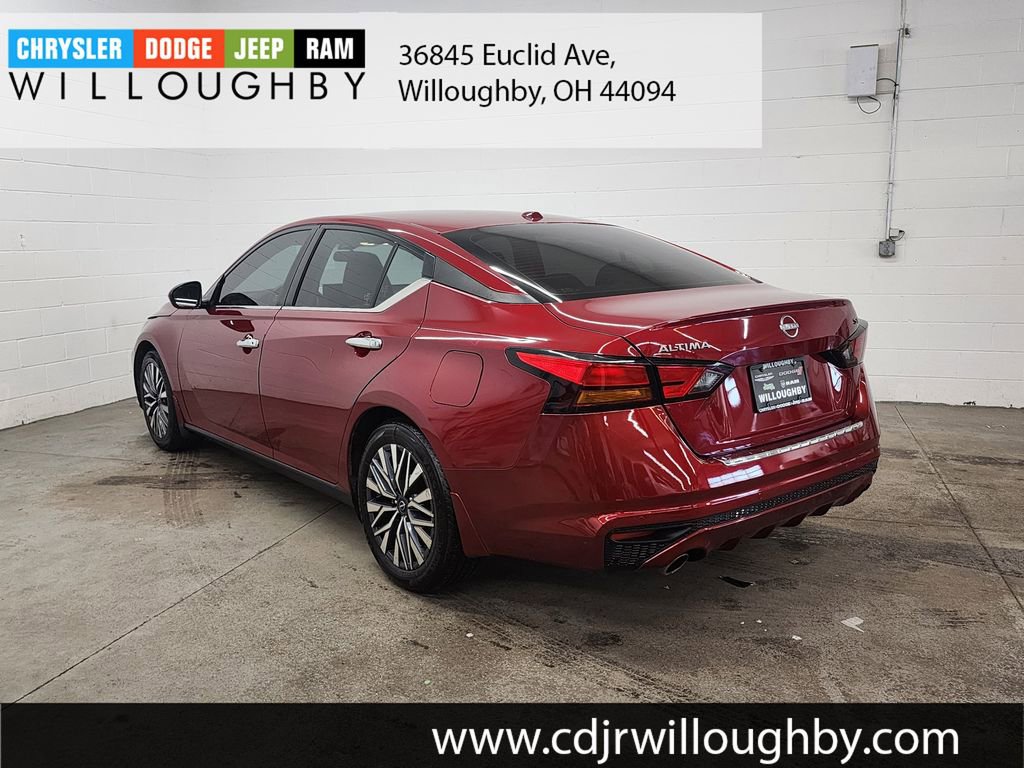 Used 2023 Nissan Altima 2.5 SV w/ SV Premium Package image 6