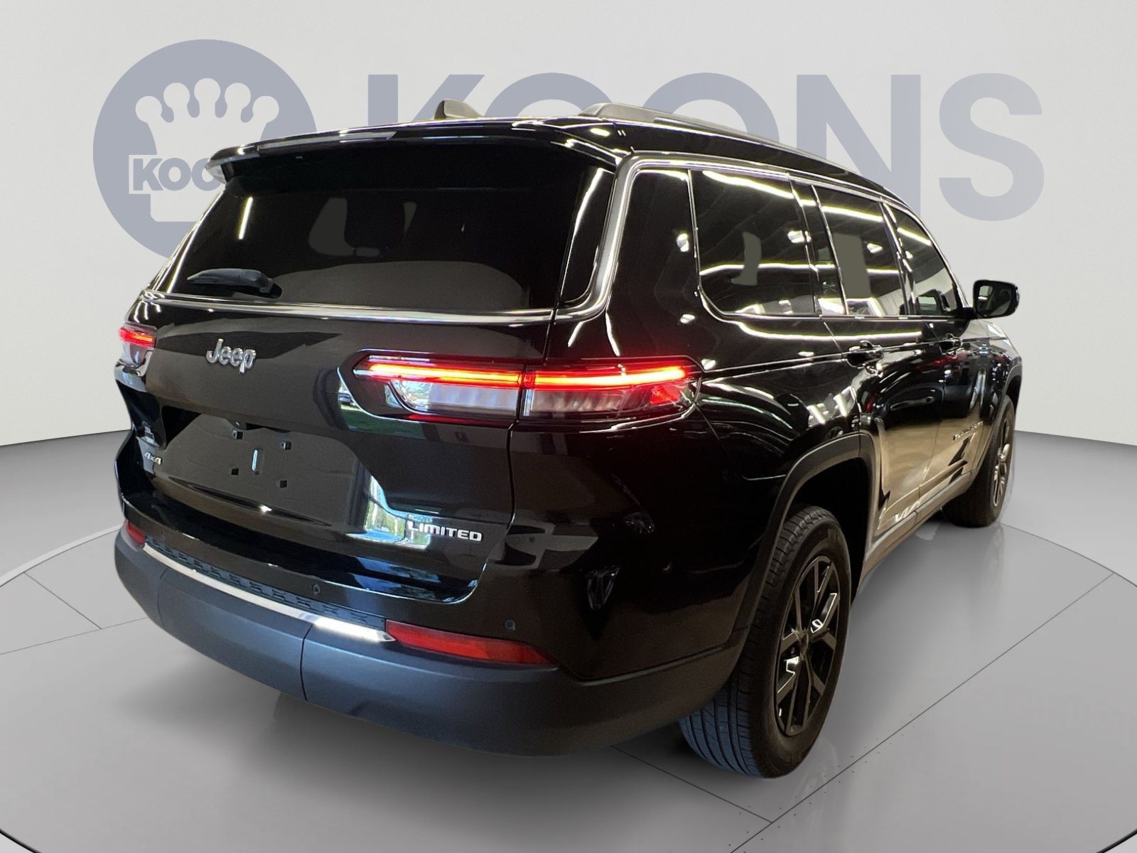 Used 2023 Jeep Grand Cherokee L Limited AWD/4WD image 5