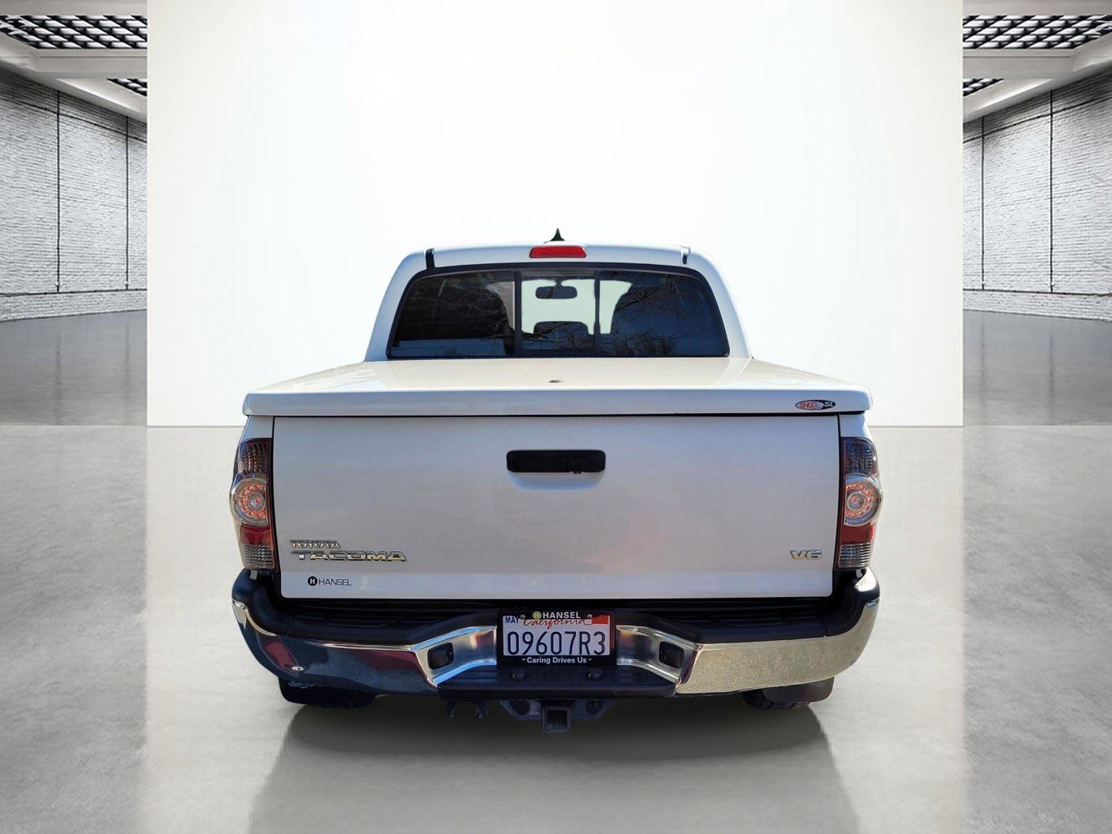 Used 2014 Toyota Tacoma 4x4 Double Cab w/ TRD Off-Road Package image 8