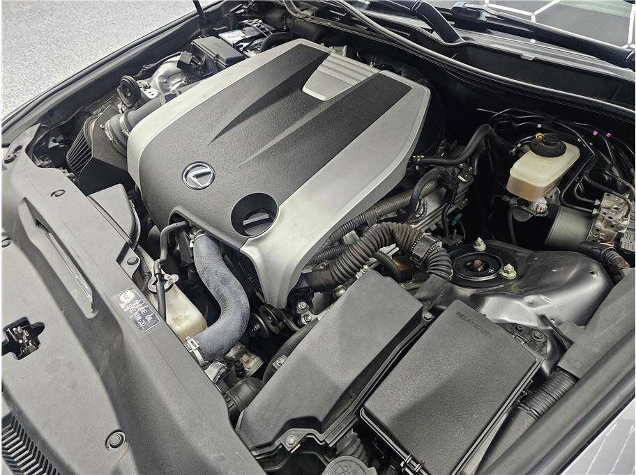 Used 2014 Lexus IS 350 w/ Navigation Package image 21