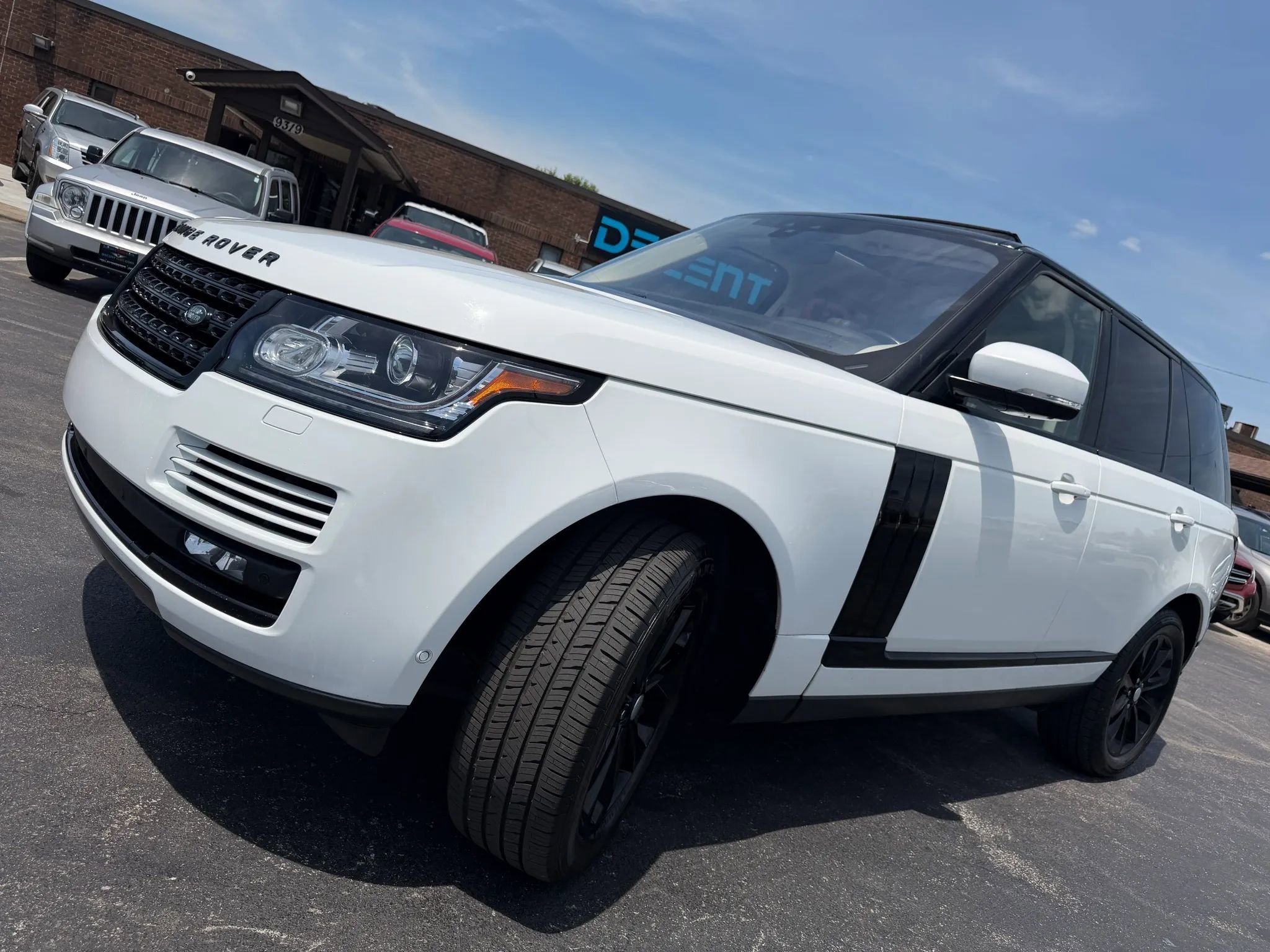 Used 2017 Land Rover Range Rover HSE AWD/4WD image 54