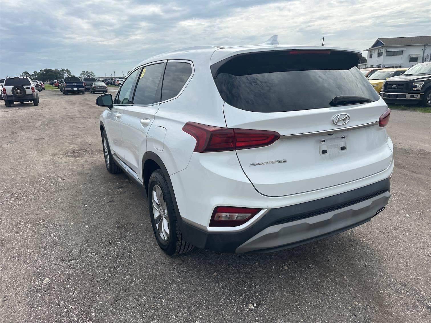 Used 2020 Hyundai Santa Fe SEL FWD image 4