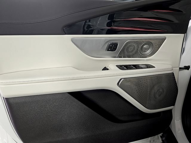 New 2026 Lincoln Nautilus Black Label image 12