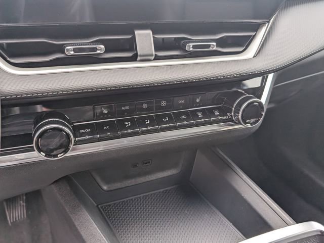 New 2026 Chevrolet Equinox LT w/ Convenience Package II image 20