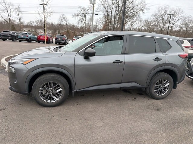 Used 2021 Nissan Rogue S image 4