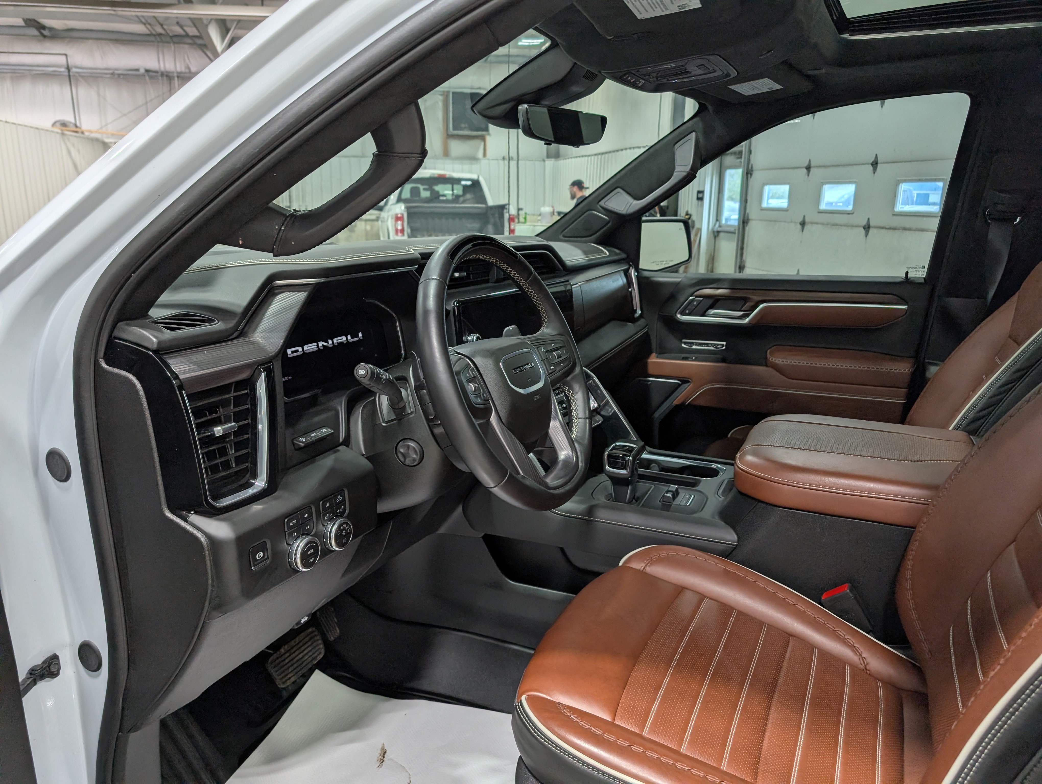 Used 2026 GMC Sierra 1500 Denali Ultimate AWD/4WD image 16