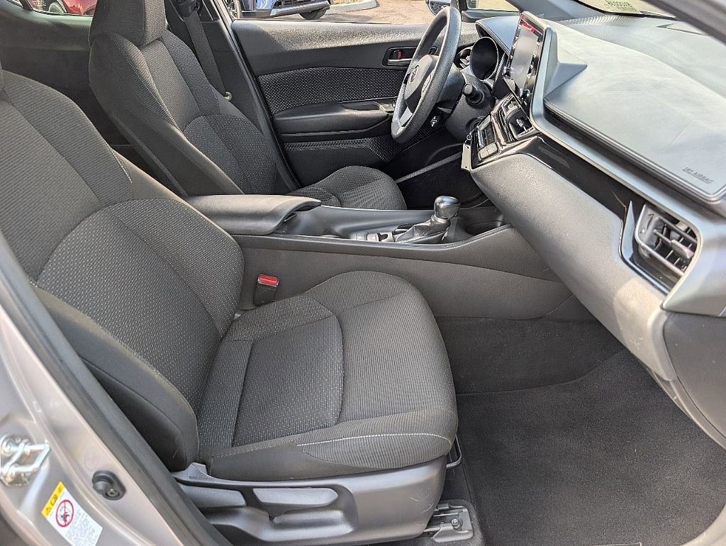 Used 2019 Toyota C-HR LE image 19